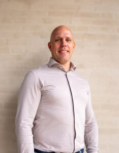 Angelo Hellmig, eigenaar van ACG Schilders & Totaalonderhoud